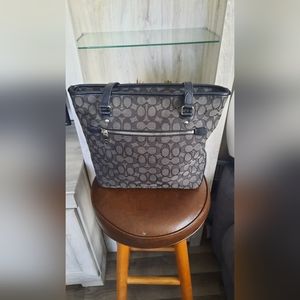 Coach tote bag👜 10"H × 13"W  used good condition